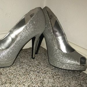 Size 8 1/2 heels